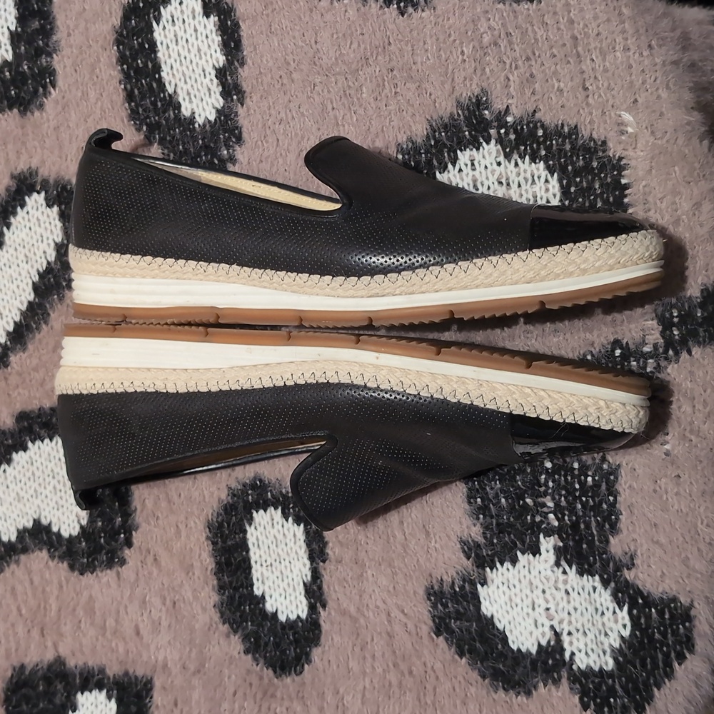 Vagabond Black Textured Women's Loafers - Picture 4 of 7